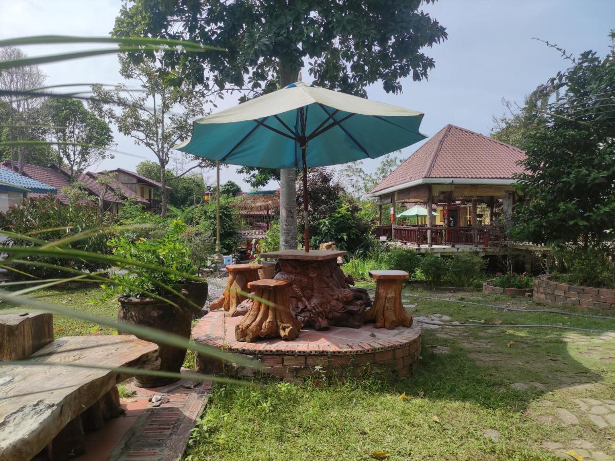 Brown House Resort Can Tho Exterior photo