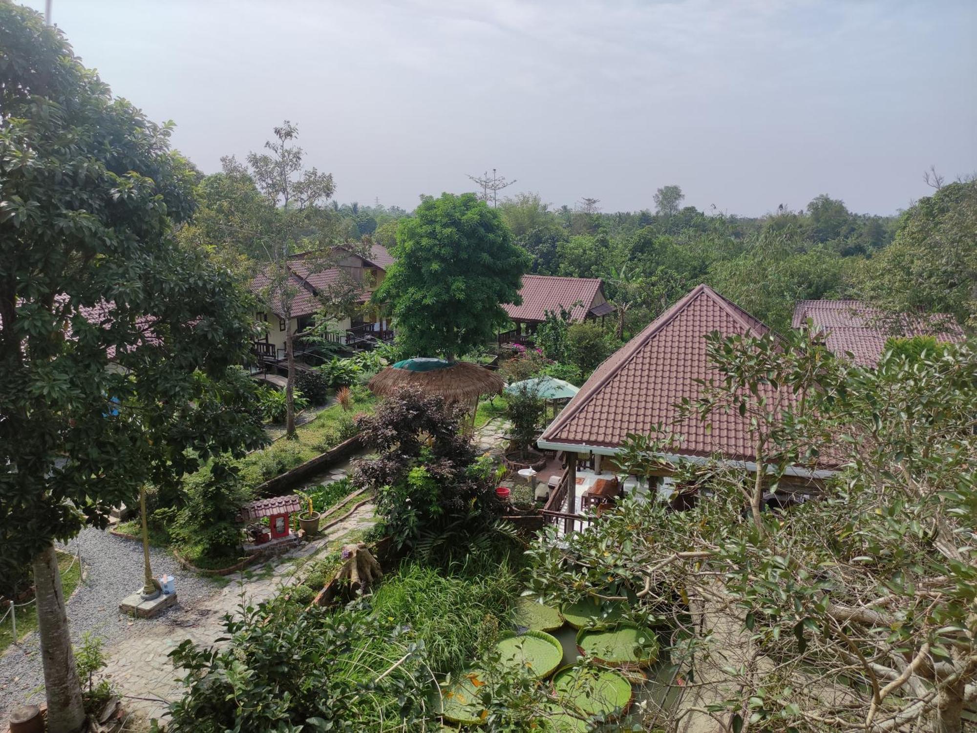 Brown House Resort Can Tho Exterior photo